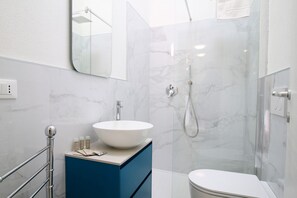 Shower, bidet, towels, shampoo - La Casetta della Mari-Essence of the sea (SAN VERO MILIS)