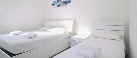 2 bedrooms