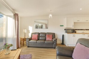TV - Hethpool North East Escapes (Wooler)