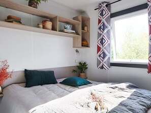 Free WiFi - Mobile home for 6 with terrace (Saint-Gérons)