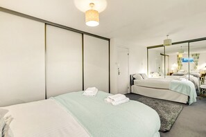 2 chambres, lit parapluie, Wi-Fi, draps fournis