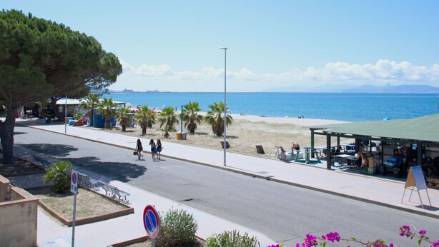 Strand