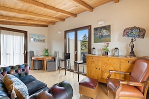 Living area - Bosa Eye House 1873 | Borgo (Bosa)