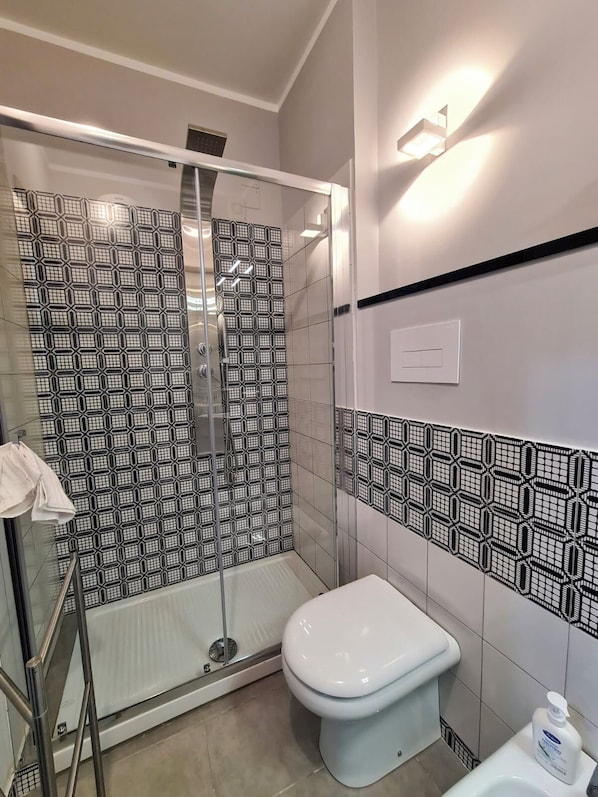 Bathroom - Casa D'Amato - Salerno (Salerno)
