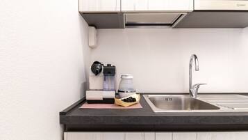 Kühlschrank, Geschirrspüler, Toaster