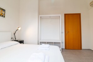 Room - Easy Cabras B- Comfort (Cabras)