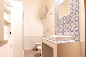 Shower, free toiletries, hair dryer, bidet - Easy Cabras B- Comfort (Cabras)