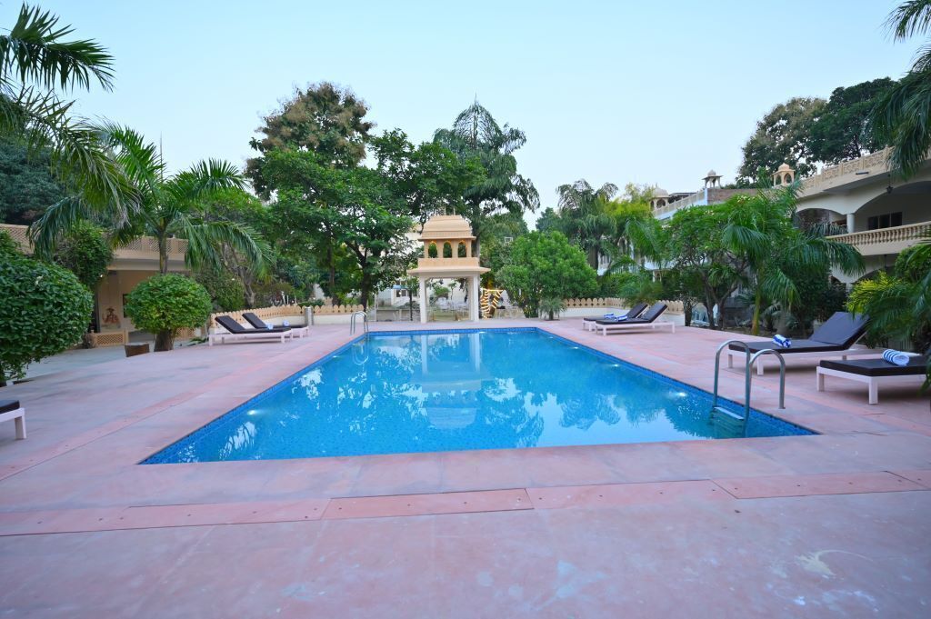 Außenpool (je nach Saison geöffnet)