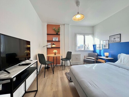 L'Azur | Studio Cartoucherie, Toulouse