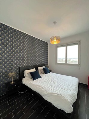 WiFi, bed sheets - Le Pyreneen - Moyenne duree - 2p - Proche Gare (Toulouse)