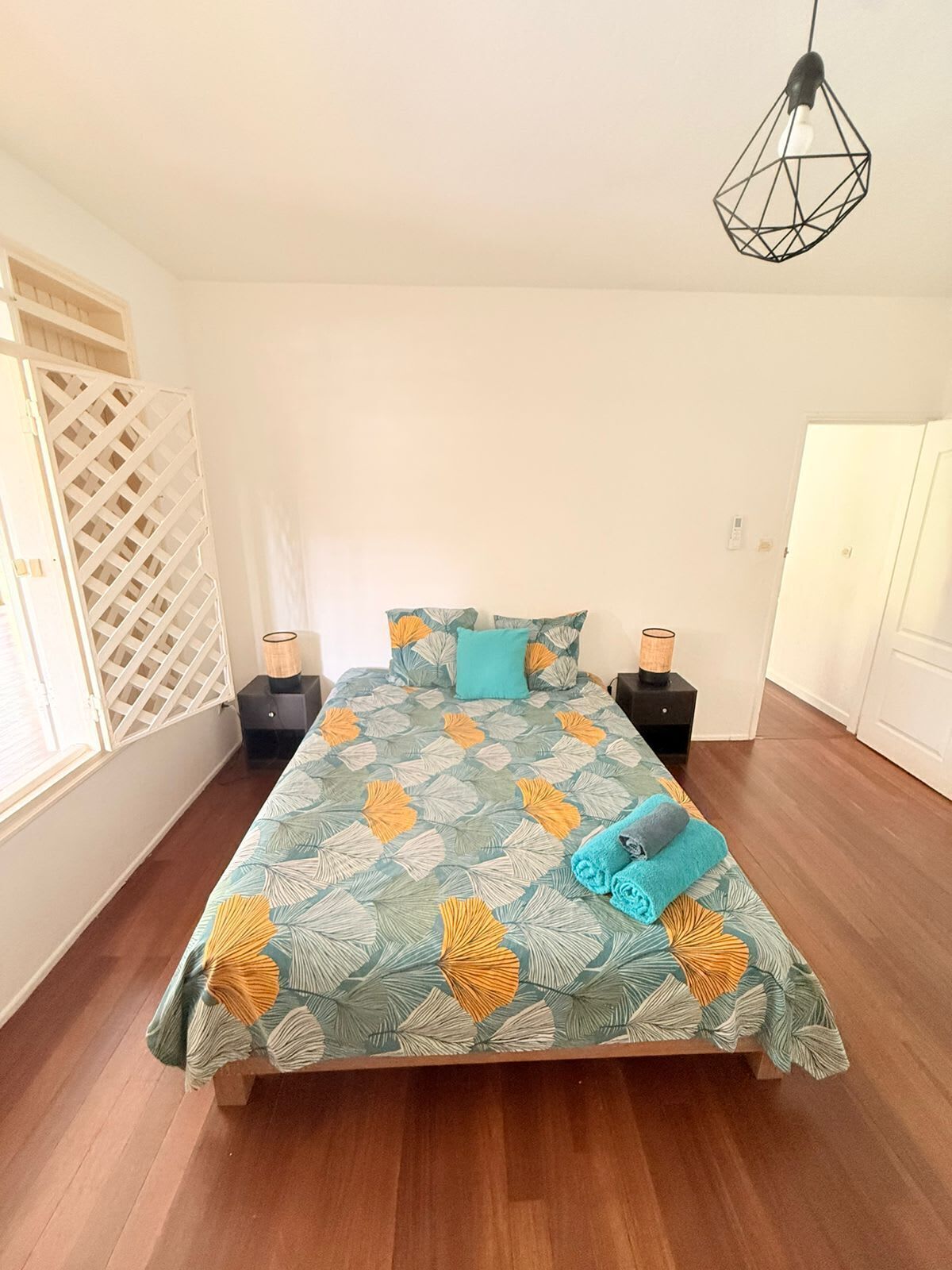 Strykejern/-brett, wi-fi og sengetøy