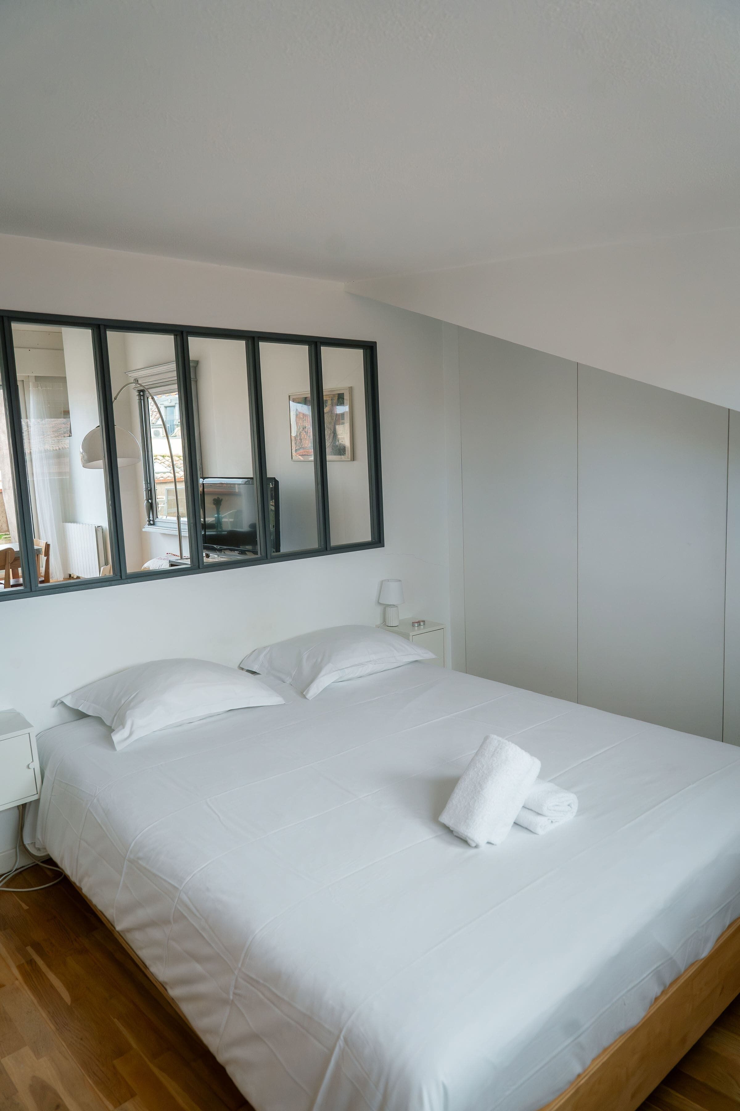 Fer et planche à repasser, Wi-Fi, draps fournis