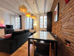 Télévision, espaces bureaux