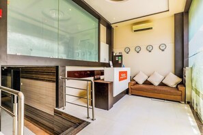 Reception - Hotel Venture Grand (Mumbai)