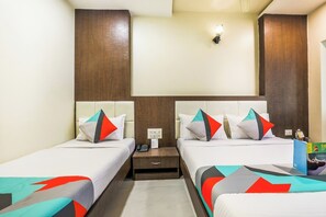 Family Triple Room | Free WiFi - Hotel Venture Grand (Mumbai)