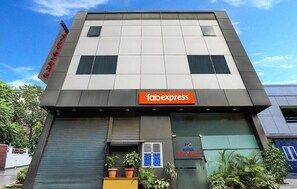 Exterior - Hotel Venture Grand (Mumbai)