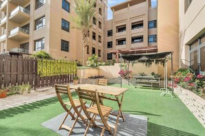 House - Stayshort - Warm Spacious 3 Bedroom in The Greens That Sleeps 8 (Dubai)