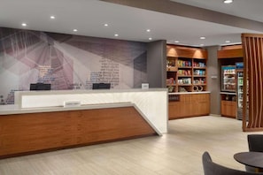 Lobby - Steps from Truist Park + Free Breakfast & Pool (Atlanta)