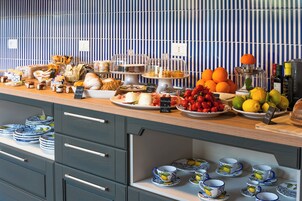 Desayuno continental incluido todos los días 