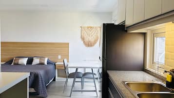 Studio, Sea View (34) | Private kitchen | Full-sized fridge, microwave, oven, stovetop