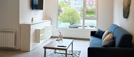 Lägenhet - 1 sovrum - utsikt mot staden (21) | Vardagsrum | 40-tums smart-tv med kabelkanaler, Netflix och betalfilmer