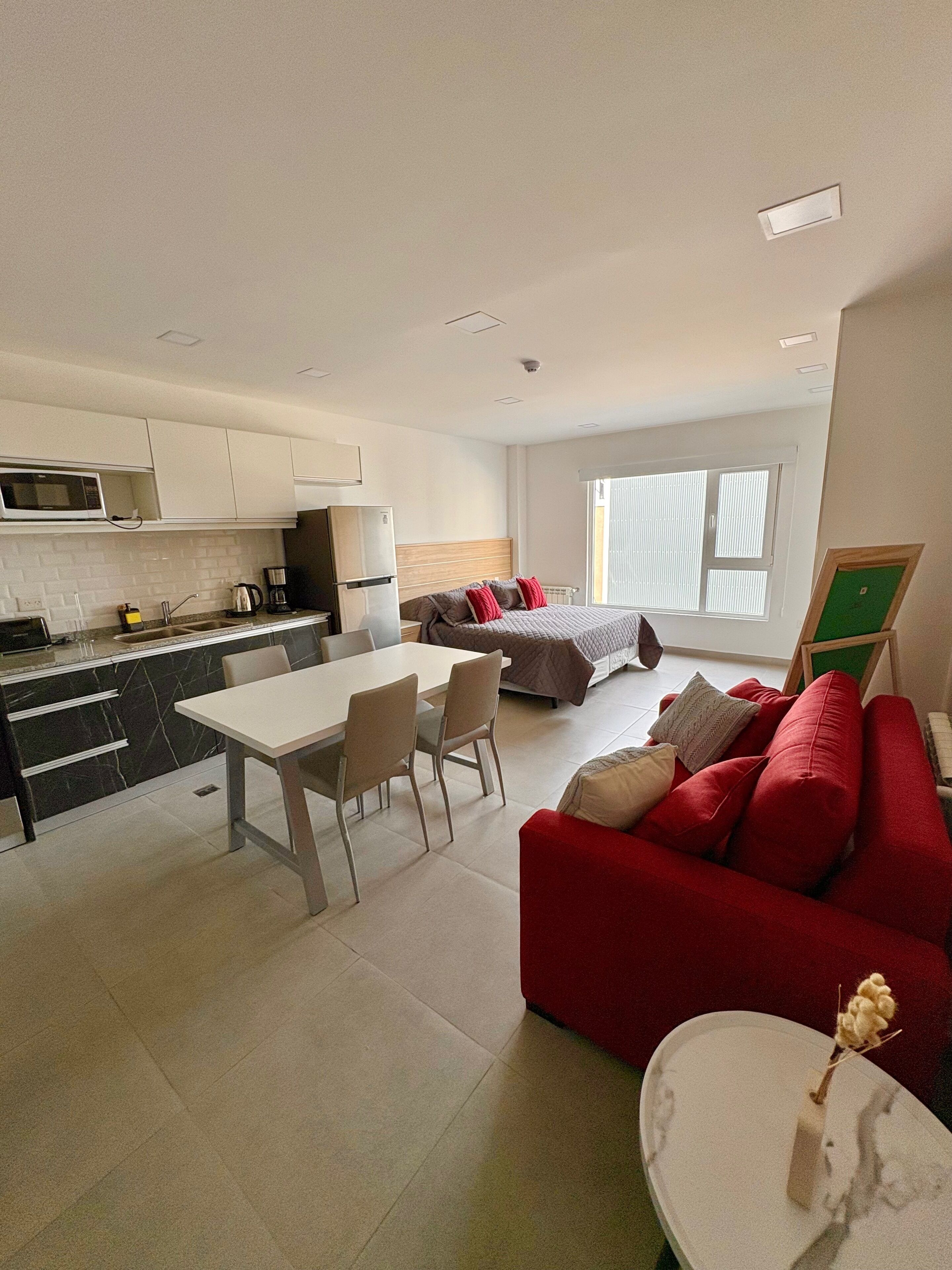 Smart TV 40 polegadas com canais a cabo, Netflix, filmes pagos