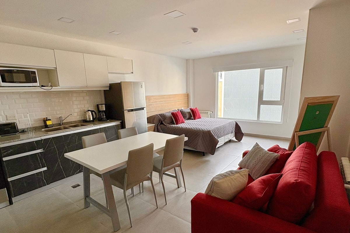 Smart TV 40 polegadas com canais a cabo, Netflix, filmes pagos