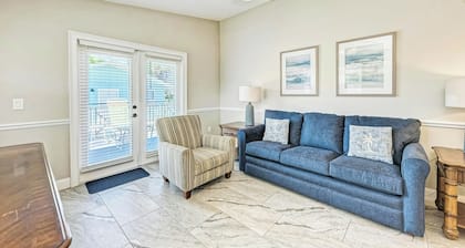2 BR Relaxing Beachside Condo w/ Pool Access