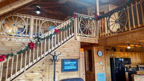 Interior - Mountain Attitude - Retreat Near Pigeon Forge (Sevierville)