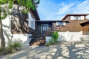 House (3 Bedrooms) | Interior - 2 Mi to Beaches! Spacious Family Gem in Siesta Key (Siesta Key)