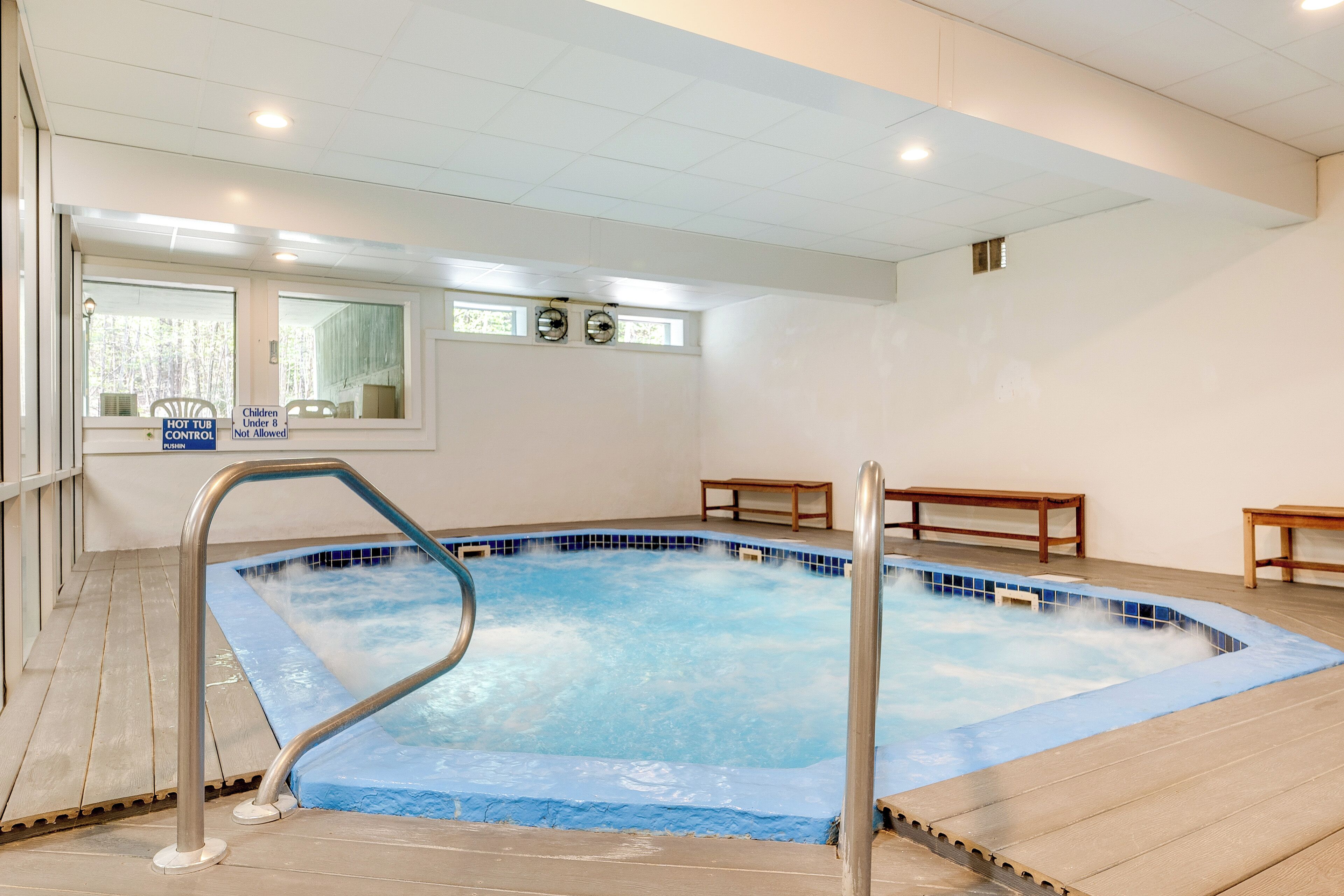 Apartment (2 Bedrooms) | Front of property