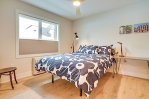 Apartment (1 Bedroom) | Interior - < 1 Mi to Carleton College: Wfh-friendly Apartment (Northfield)