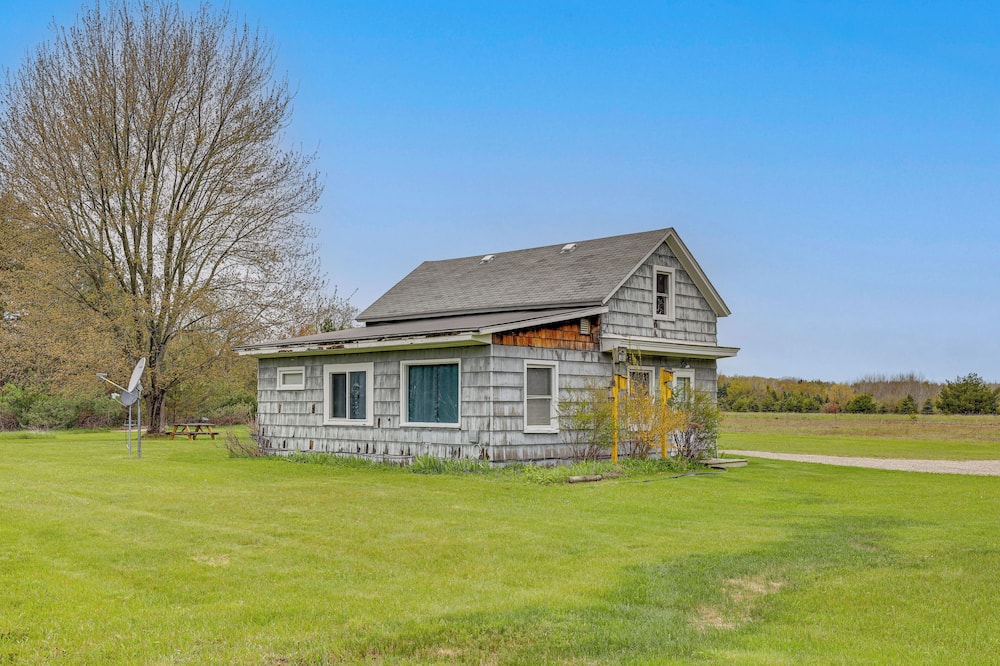 Bear Lake Home: 6 Miles to Arcadia Beach! - Pierport Beach, MI
