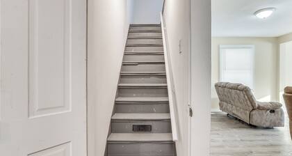 Farmhouse on 40 Acres! Bear Lake Getaway