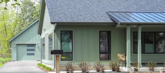 < 1/2 Mi to Downtown: Quiet Northfield Apartment