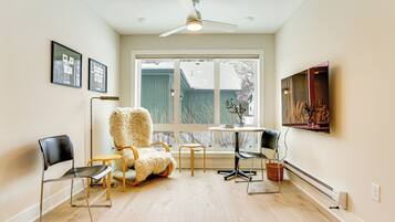 Apartment (1 Bedroom) | Interior