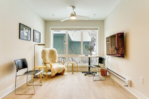 Apartment (1 Bedroom) | Interior - < 1/2 Mi to Downtown: Quiet Northfield Apartment (Northfield)