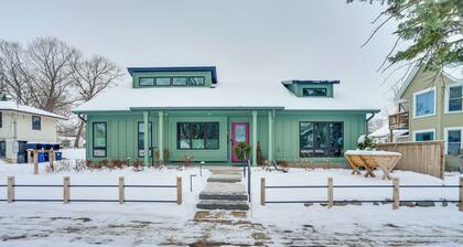 < 1/2 Mi to Downtown: Quiet Northfield Apartment