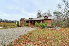 House (2 Bedrooms) | Interior - Explore Mammoth Cave: Cabin w/ Fire Pit & Grill! (Cub Run)