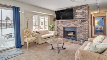 House (2 Bedrooms) | Front of property