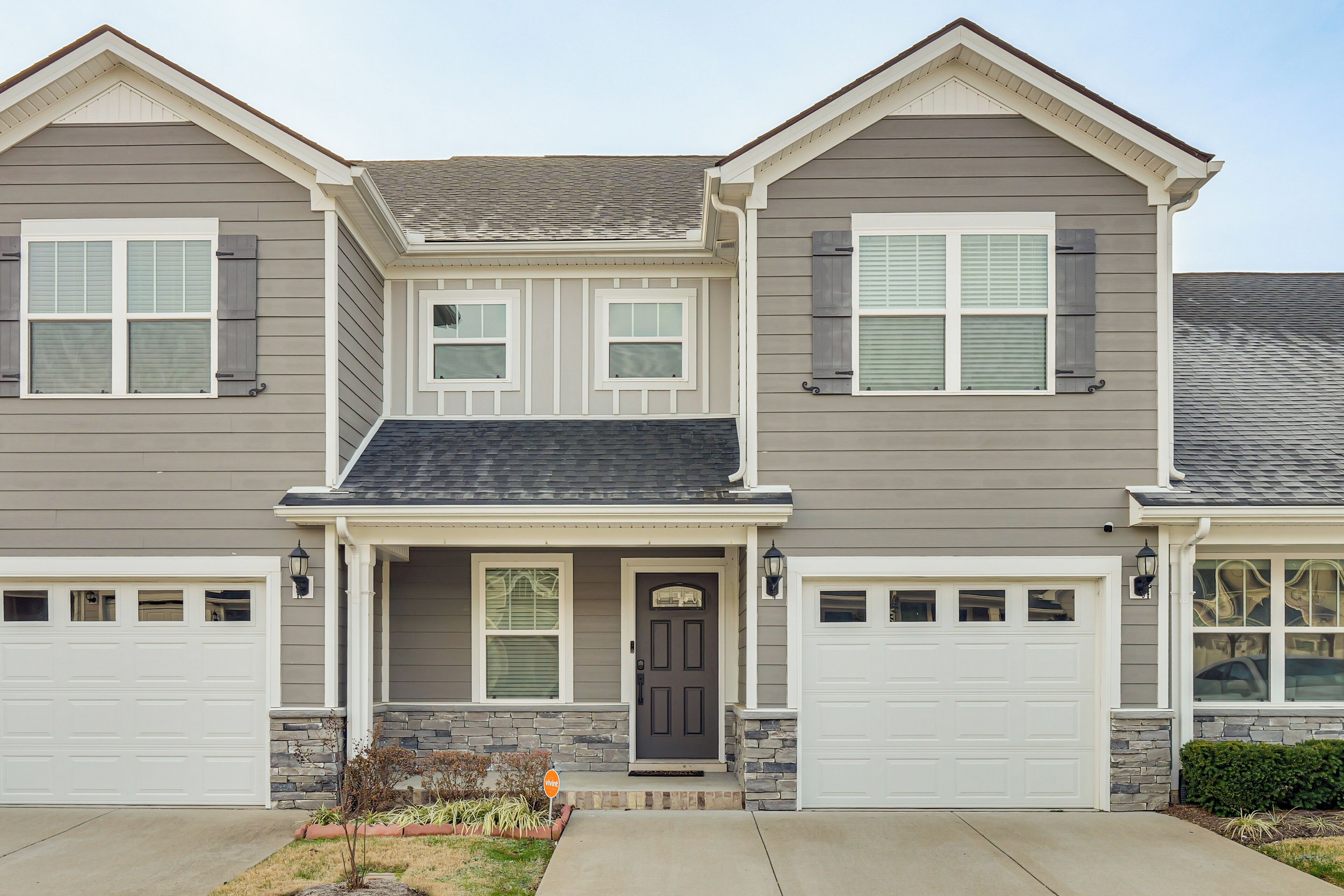 Apartment (3 Bedrooms) | Front of property