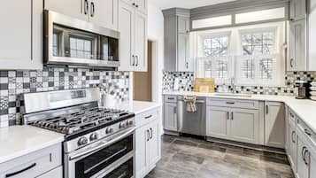 Rumah (4 Bedrooms) | Interior