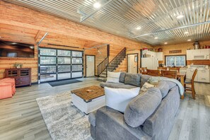House (3 Bedrooms) | Interior - Hot Tub & Fire Pit: Getaway on Pend Oreille River (Priest River)