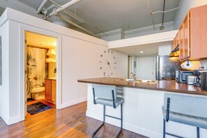 Apartment (1 Bedroom) | Interior - Steps to Riverwalk! City-view Condo in Corktown (Detroit)