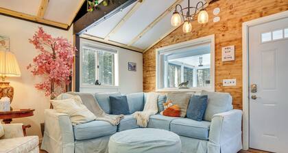 All-season Getaway in Tamworth: Pets Welcome!