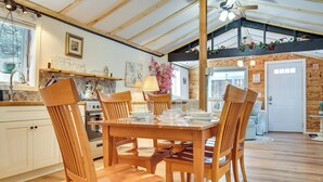Casa (2 Bedrooms) | Interior