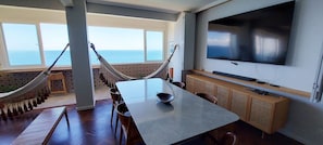 Deluxe Apartment | Living area