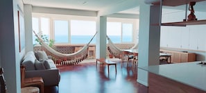Deluxe Apartment | Living area