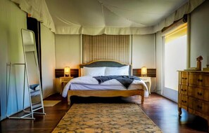 Planxa i posts de planxar i wifi gratuïta