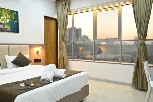 Hotel City Center Executive Magarpatta